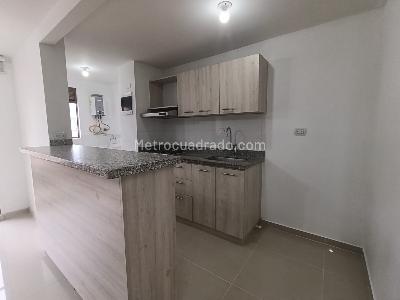 Apartamento de 3 alcobas en arriendo en Aves Maria, Sabaneta, 70 m² · foto 3 de 14