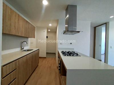 Apartamento de 1 alcoba en arriendo en El Porvenir Rio Negro, Rionegro, 54 m² · foto 2 de 14