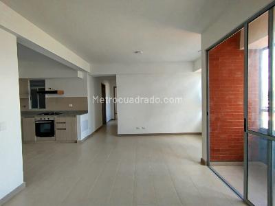 Apartamento de 3 alcobas en arriendo en El Porvenir Rio Negro, Rionegro, 78 m² · foto 3 de 12