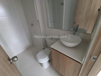 Apartamento de 2 alcobas en arriendo en Los Colegios, Rionegro, 62 m² · foto 8 de 13