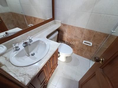 Apartamento de 3 alcobas en arriendo en Laureles Medellin, Medellín, 110 m² · foto 19 de 20