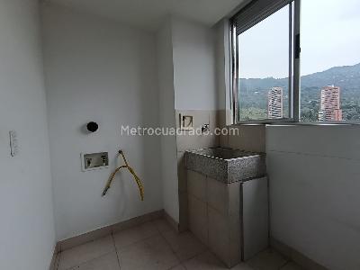 Apartamento de 4 alcobas en arriendo en La Visitacion Los Gonzalez, Medellín, 160 m² · foto 6 de 19