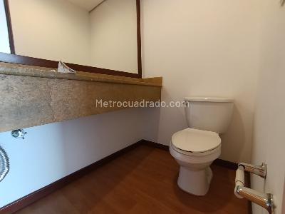 Apartamento de 4 alcobas en arriendo en La Visitacion Los Gonzalez, Medellín, 160 m² · foto 9 de 19