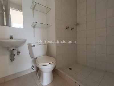 Apartamento de 4 alcobas en arriendo en La Visitacion Los Gonzalez, Medellín, 160 m² · foto 10 de 19