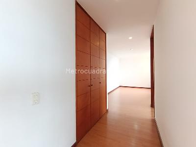 Apartamento de 4 alcobas en arriendo en La Visitacion Los Gonzalez, Medellín, 160 m² · foto 11 de 19