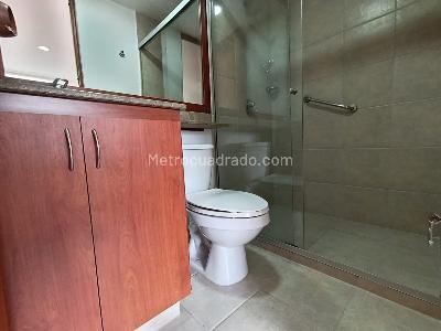 Apartamento de 4 alcobas en arriendo en La Visitacion Los Gonzalez, Medellín, 160 m² · foto 13 de 19
