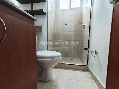 Apartamento de 4 alcobas en arriendo en La Visitacion Los Gonzalez, Medellín, 160 m² · foto 15 de 19