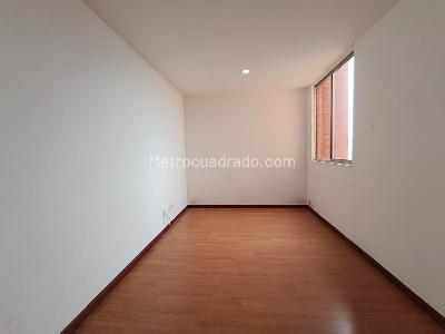 Apartamento de 4 alcobas en arriendo en La Visitacion Los Gonzalez, Medellín, 160 m² · foto 17 de 19