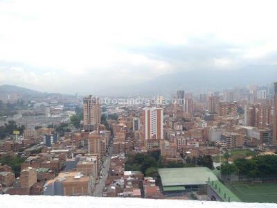 Apartamento de 2 alcobas en arriendo en Callejon Del Banco, Sabaneta, 60 m² · foto 1 de 16