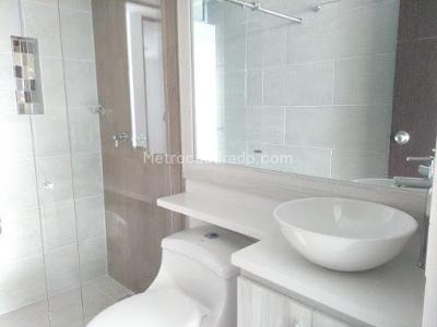 Apartamento de 2 alcobas en arriendo en Callejon Del Banco, Sabaneta, 60 m² · foto 7 de 16