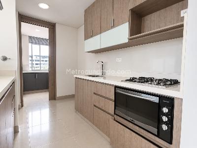 Apartamento de 2 alcobas en arriendo en Loma Del Esmeraldal, Envigado, 89 m² · foto 6 de 19