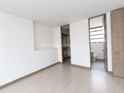 Apartamento de 2 alcobas en arriendo en Loma Del Esmeraldal, Envigado, 89 m² · foto 10 de 19