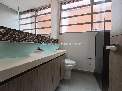Apartamento de 2 alcobas en arriendo en Loma Del Esmeraldal, Envigado, 89 m² · foto 12 de 19