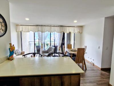 Apartamento de 3 alcobas en arriendo en Las Casitas Envigado, Envigado, 86 m² · foto 3 de 15