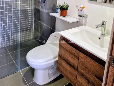 Apartamento de 3 alcobas en arriendo en Las Casitas Envigado, Envigado, 86 m² · foto 8 de 15