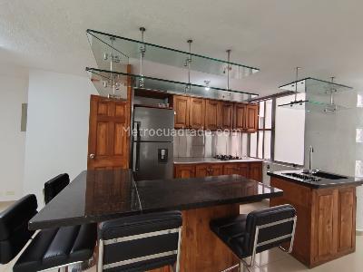 Apartamento de 3 alcobas en arriendo en Conquistadores, Medellín, 80 m² · foto 4 de 17