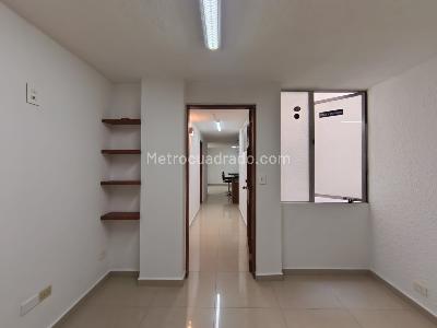 Apartamento de 3 alcobas en arriendo en Conquistadores, Medellín, 80 m² · foto 15 de 17