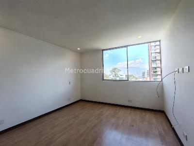 Apartamento de 3 alcobas en arriendo en Los Balsos, Medellín, 114 m² · foto 11 de 13