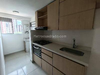 Apartamento de 3 alcobas en arriendo en San Remo, Sabaneta, 75 m² · foto 2 de 20