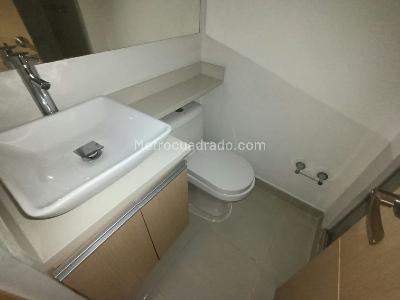 Apartamento de 3 alcobas en arriendo en San Remo, Sabaneta, 75 m² · foto 3 de 20