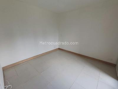 Apartamento de 3 alcobas en arriendo en San Remo, Sabaneta, 75 m² · foto 4 de 20