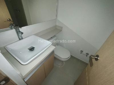 Apartamento de 3 alcobas en arriendo en San Remo, Sabaneta, 75 m² · foto 8 de 20