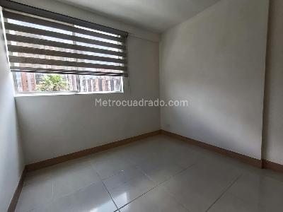 Apartamento de 3 alcobas en arriendo en San Remo, Sabaneta, 75 m² · foto 13 de 20