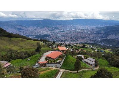 Casa de 4 alcobas en venta en San Cristobal, Medellín, 200 m² · foto 11 de 16
