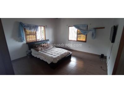 Casa de 4 alcobas en venta en San Cristobal, Medellín, 200 m² · foto 4 de 16