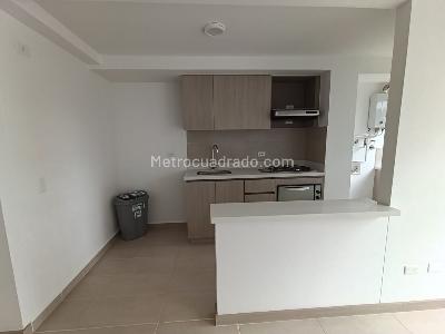 Apartamento de 2 alcobas en arriendo en Los Colegios, Rionegro, 66 m² · foto 3 de 12