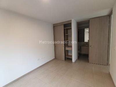 Apartamento de 2 alcobas en arriendo en Los Colegios, Rionegro, 66 m² · foto 10 de 12