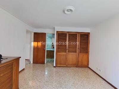 Apartamento de 2 alcobas en arriendo en Conquistadores, Medellín, 82 m² · foto 10 de 18