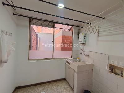 Apartamento de 2 alcobas en arriendo en Conquistadores, Medellín, 82 m² · foto 16 de 18