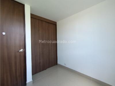 Apartamento de 3 alcobas en venta en Madera, Bello, 66 m² · foto 5 de 11