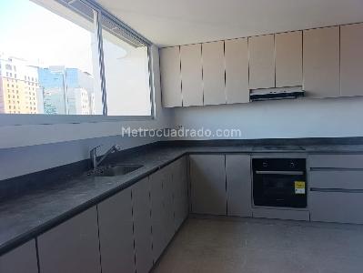 Apartamento en arriendo en Patio Bonito, Medellín · foto 4 de 15