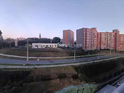 Apartamento de 3 alcobas en arriendo en Los Colegios, Rionegro, 71 m² · foto 3 de 15