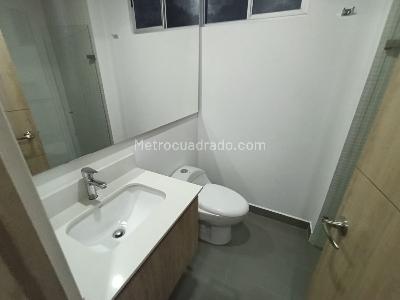 Apartamento de 3 alcobas en arriendo en Los Colegios, Rionegro, 71 m² · foto 10 de 15