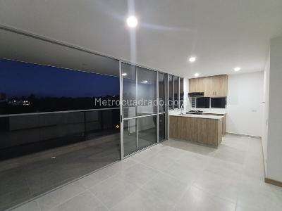 Apartamento de 3 alcobas en arriendo en Los Colegios, Rionegro, 79 m² · foto 2 de 13