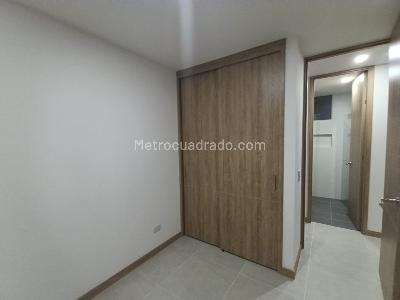 Apartamento de 3 alcobas en arriendo en Los Colegios, Rionegro, 79 m² · foto 10 de 13