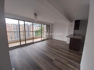 Apartamento de 3 alcobas en arriendo en Loma De Los Bernal, Medellín, 85 m² · foto 4 de 14