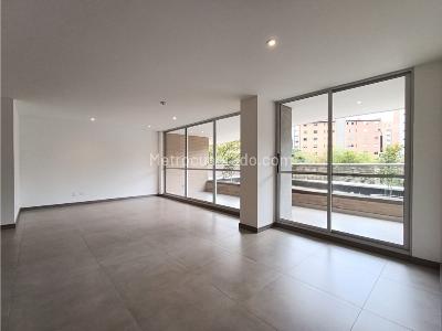 Apartamento de 3 alcobas en venta en Pontevedra, Envigado, 118 m² · foto 1 de 20