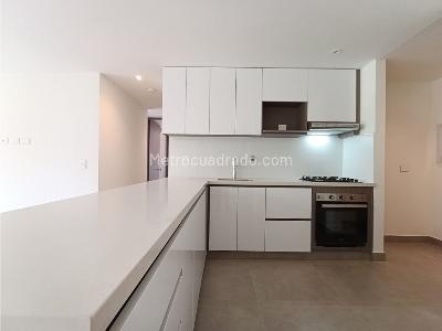 Apartamento de 3 alcobas en venta en Pontevedra, Envigado, 118 m² · foto 6 de 20