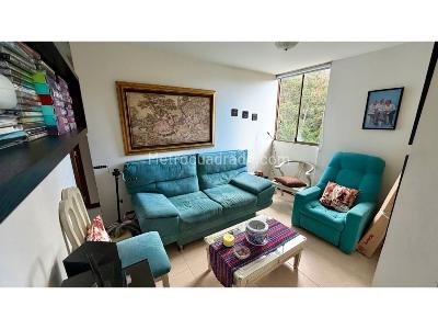 Apartamento de 2 alcobas en venta en La Inmaculada, Envigado, 67 m² · foto 13 de 20