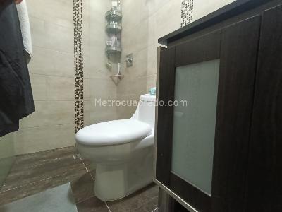 Apartamento de 3 alcobas en arriendo en San Diego, Medellín, 74 m² · foto 5 de 12