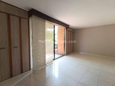 Apartamento de 1 alcoba en arriendo en Manila, Medellín, 45 m² · foto 2 de 10