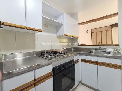 Apartamento de 1 alcoba en arriendo en Manila, Medellín, 45 m² · foto 9 de 10