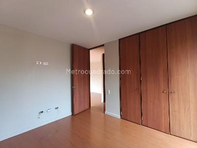 Apartamento de 2 alcobas en arriendo en Patio Bonito, Medellín, 74 m² · foto 10 de 14