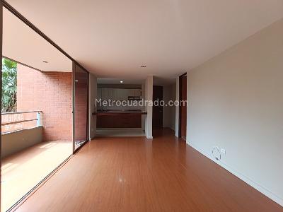 Apartamento de 2 alcobas en arriendo en Patio Bonito, Medellín, 74 m² · foto 4 de 14
