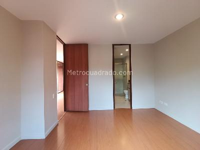 Apartamento de 2 alcobas en arriendo en Patio Bonito, Medellín, 74 m² · foto 7 de 14