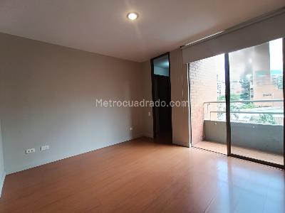 Apartamento de 2 alcobas en arriendo en Patio Bonito, Medellín, 74 m² · foto 9 de 14